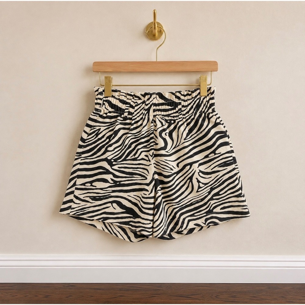 Nicole Miller New York Zebra Print Paperbag Waist Shorts Black White XS